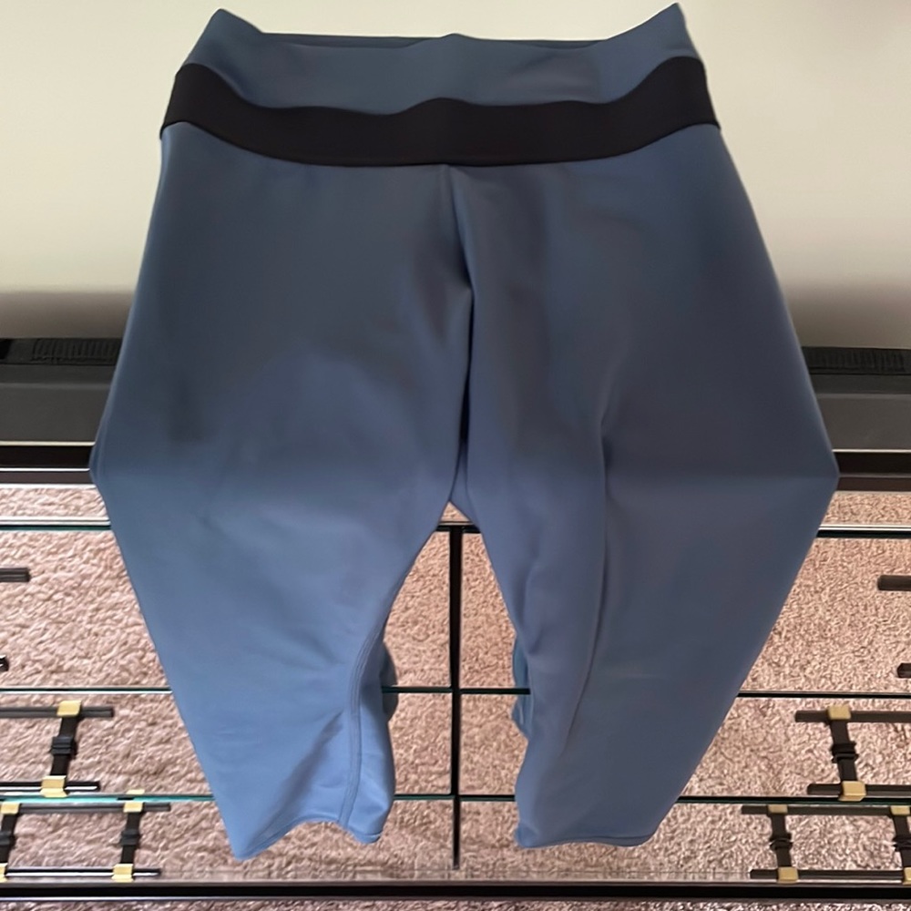 Teal ALO leggings - Size M